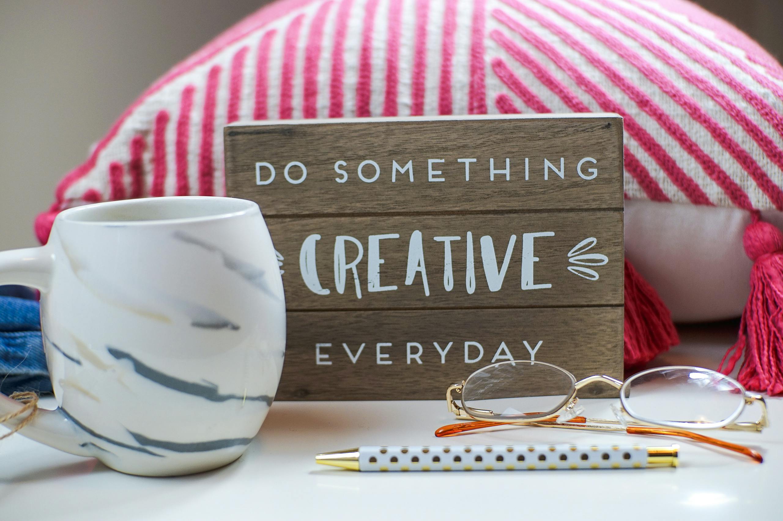 Do Something Creative Everyday Text